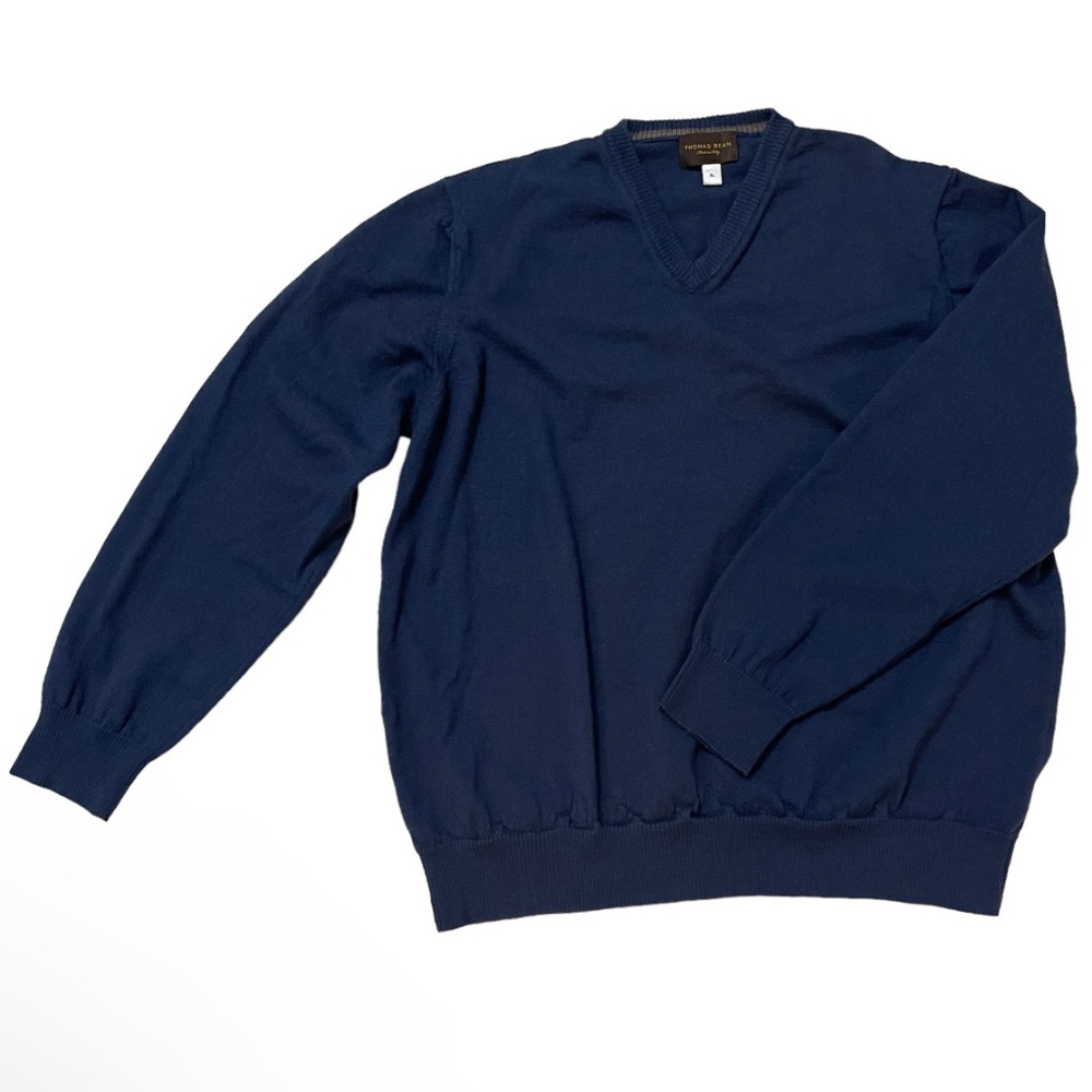 Thomas Dean V-Neck Sweater